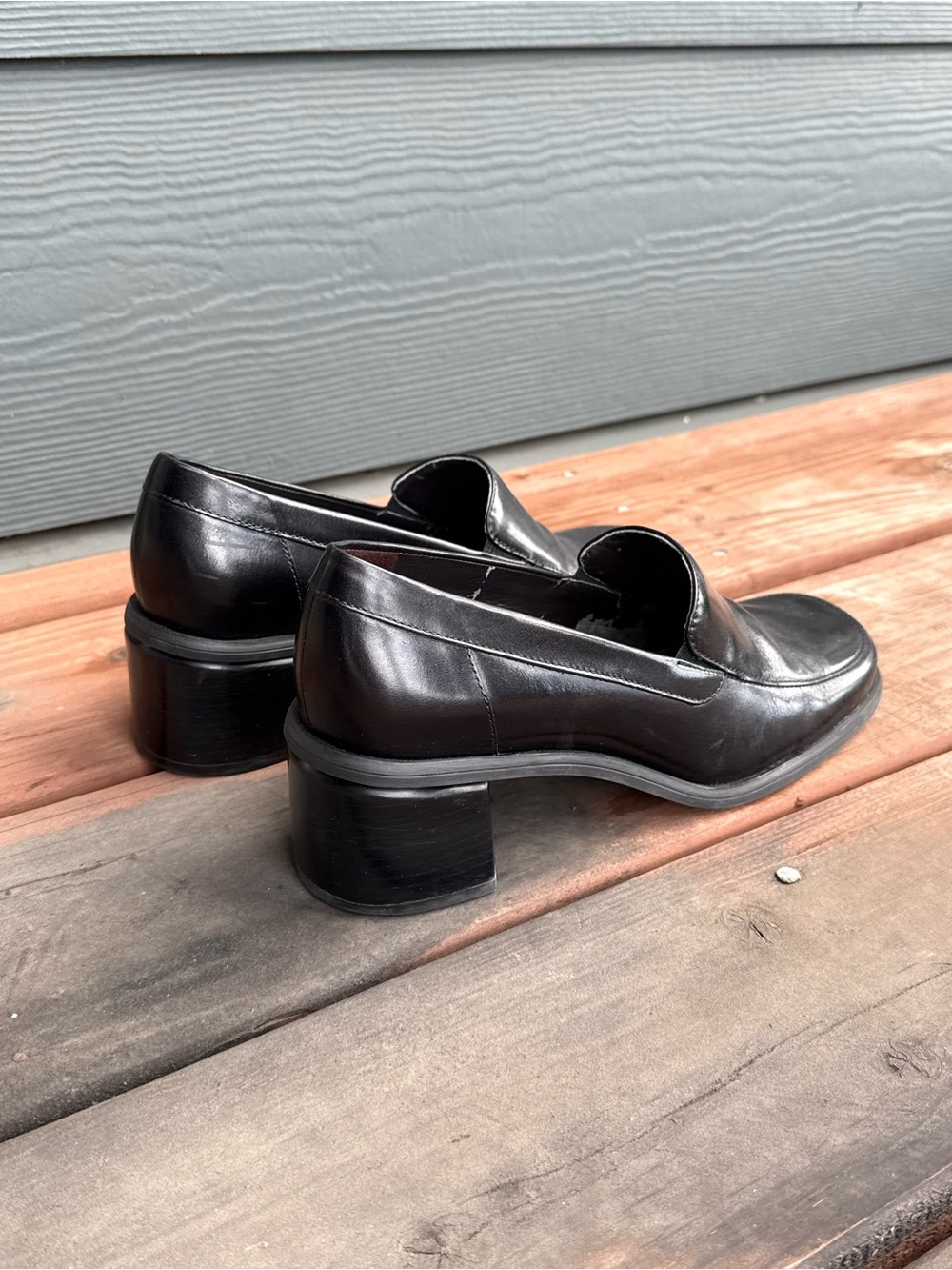 Naturalizer Black Leather Loafers Size 7W